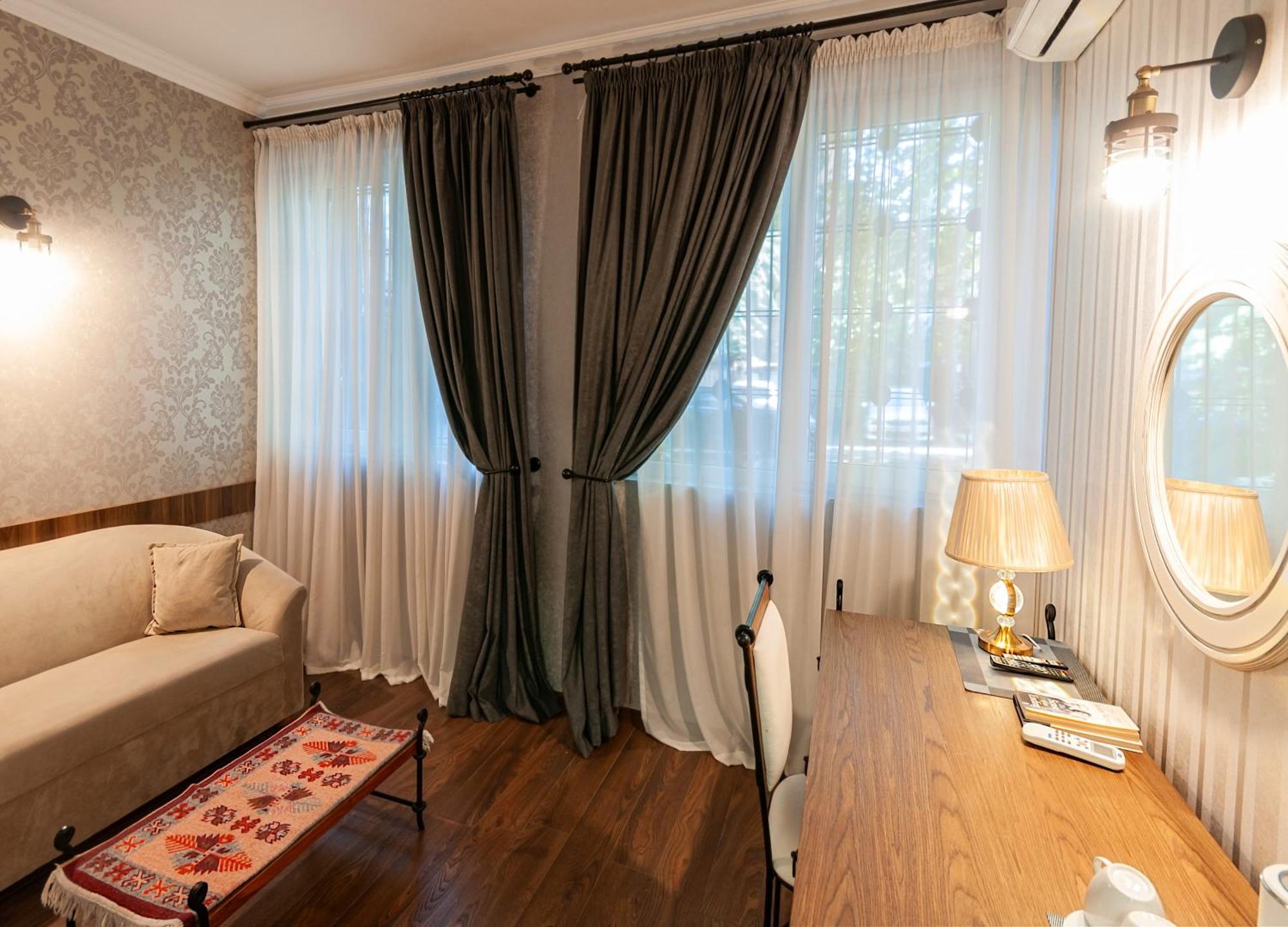 Wine Story Hotel & Club Тбилиси Экстерьер фото